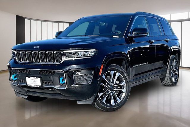 2023 Jeep Grand Cherokee Overland 4WD photo