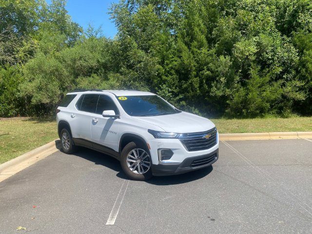 2023 Chevrolet Traverse LT Cloth FWD photo