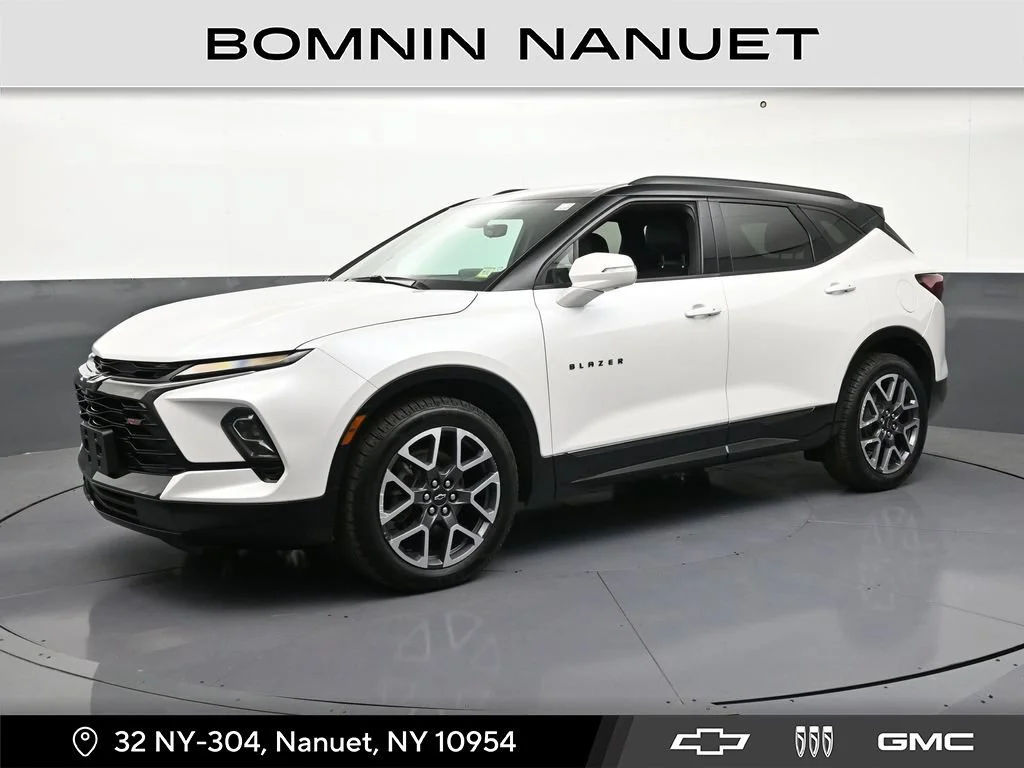 2023 Chevrolet Blazer RS AWD photo