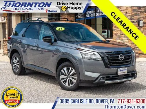 2023 Nissan Pathfinder SL 4WD photo