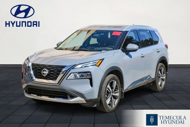 2023 Nissan Rogue Platinum FWD photo