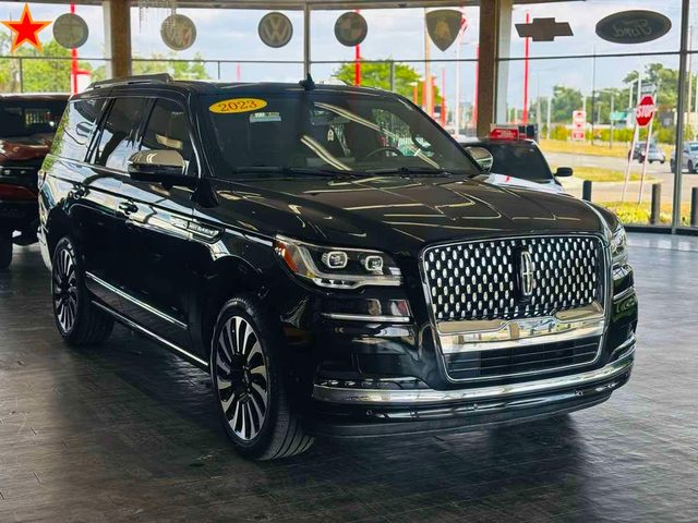 2023 Lincoln Navigator Black Label 4WD photo