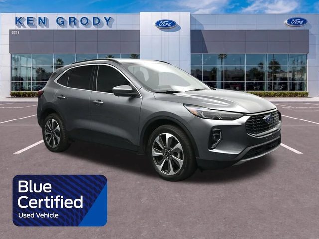 2023 Ford Escape Platinum AWD photo