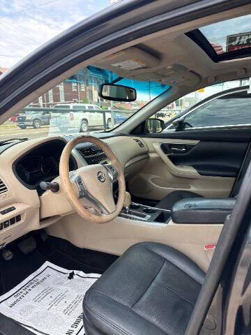 2015 Nissan Altima 2.5 SV FWD photo