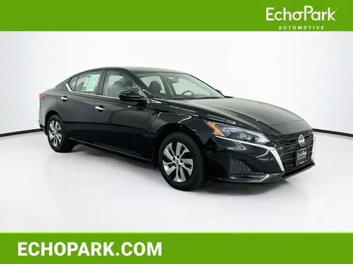 2023 Nissan Altima 2.5 S FWD photo