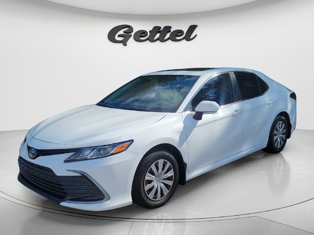2023 Toyota Camry Hybrid LE FWD photo