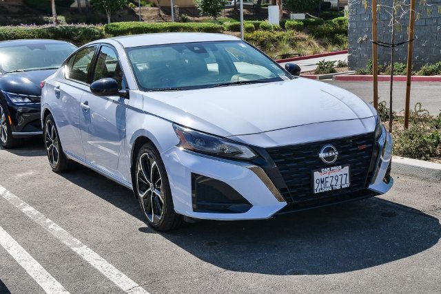 2023 Nissan Altima 2.5 SR FWD photo