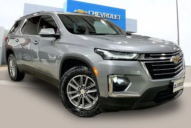2023 Chevrolet Traverse LT Cloth FWD photo