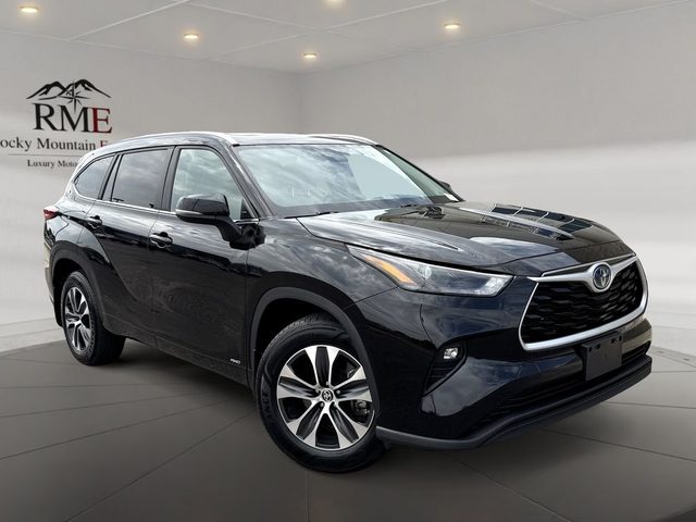 2023 Toyota Highlander Hybrid XLE AWD photo