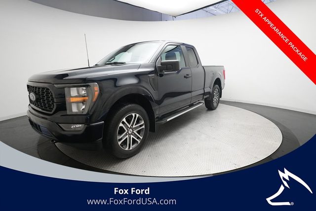 2023 Ford F-150 XL 4WD photo