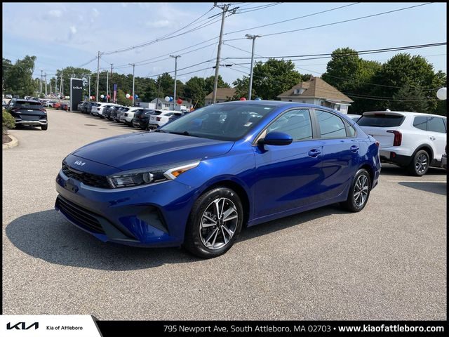 2023 Kia Forte LXS FWD photo