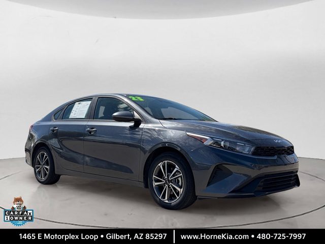 2023 Kia Forte LXS FWD photo