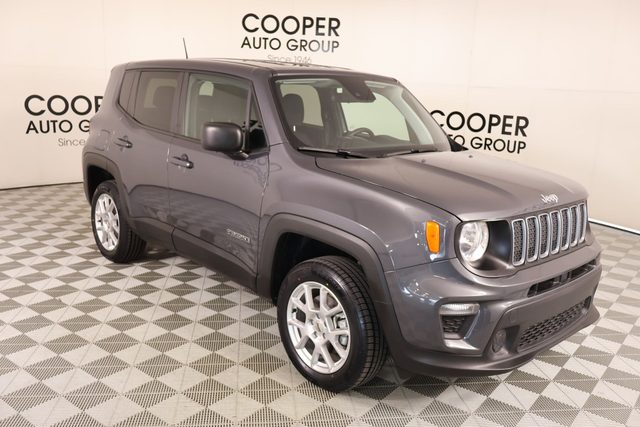 2023 Jeep Renegade Latitude 4WD photo
