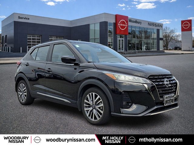 2023 Nissan Kicks SR FWD photo