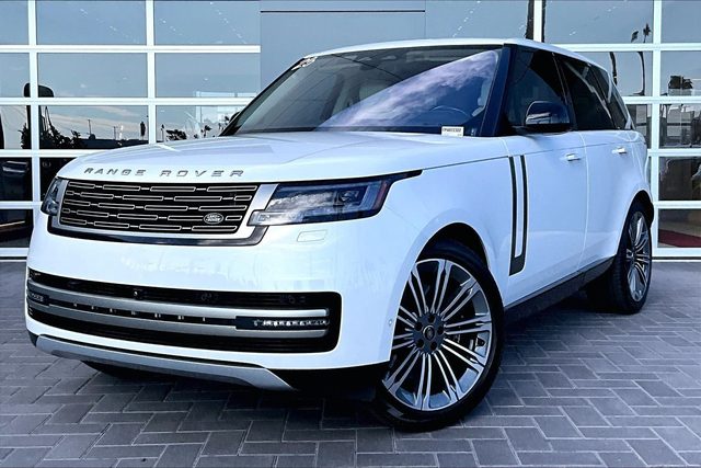 2023 Land Rover Range Rover SE AWD photo