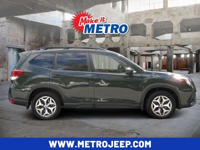 2023 Subaru Forester Premium AWD photo