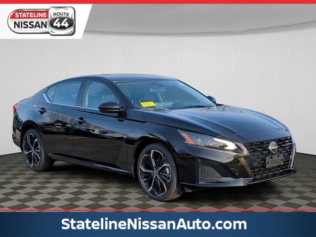 2023 Nissan Altima 2.5 SR AWD photo