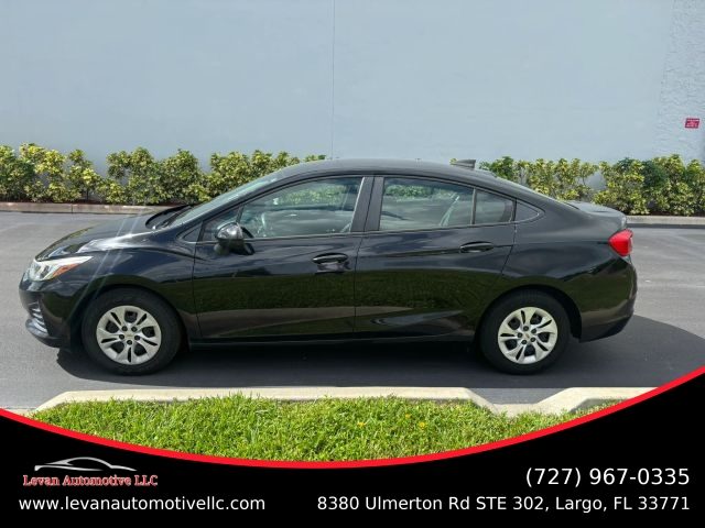 2019 Chevrolet Cruze LS FWD photo