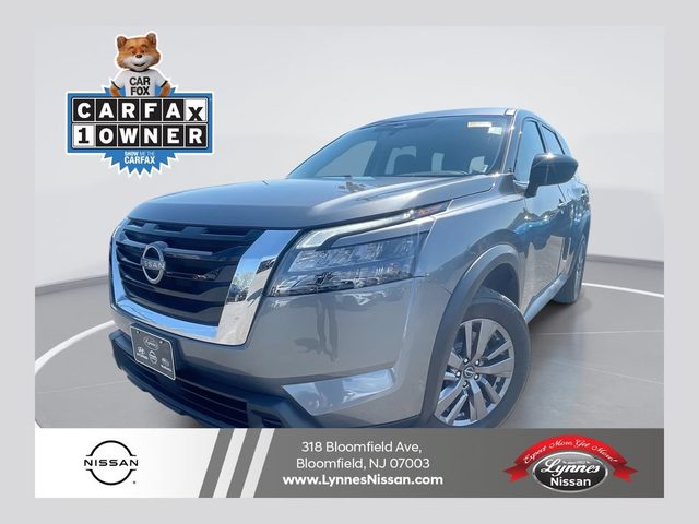 2023 Nissan Pathfinder S 4WD photo