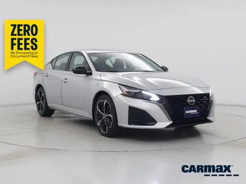 2023 Nissan Altima 2.5 SR FWD photo