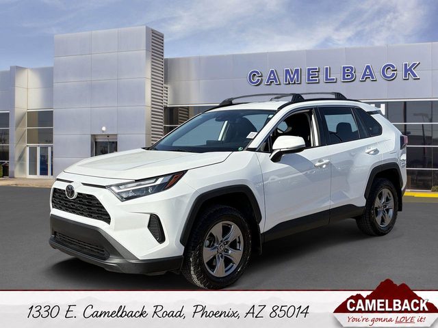 2023 Toyota RAV4 XLE AWD photo