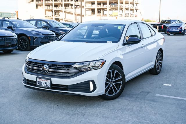 2023 Volkswagen Jetta Sport FWD photo