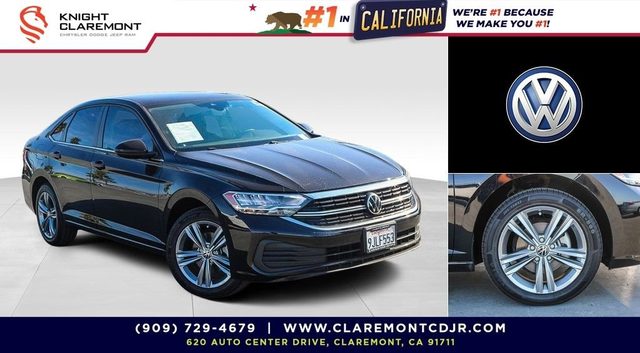 2023 Volkswagen Jetta SE FWD photo