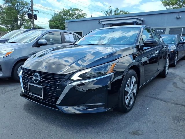 2023 Nissan Altima 2.5 S FWD photo
