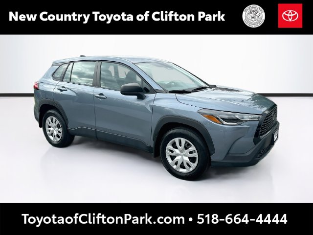 2023 Toyota Corolla Cross L AWD photo