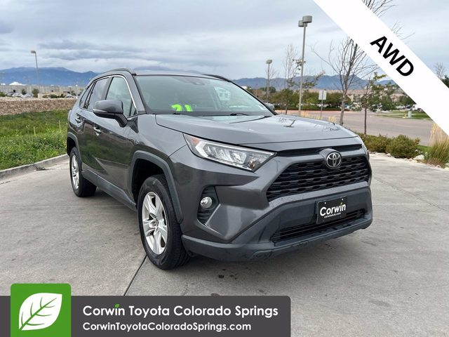 2021 Toyota RAV4 XLE AWD photo