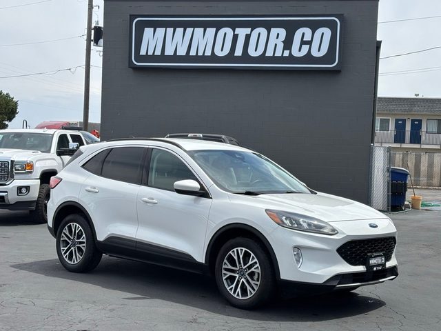 2021 Ford Escape SEL AWD photo
