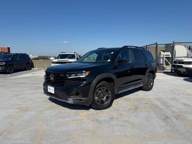 2023 Honda Pilot TrailSport AWD photo