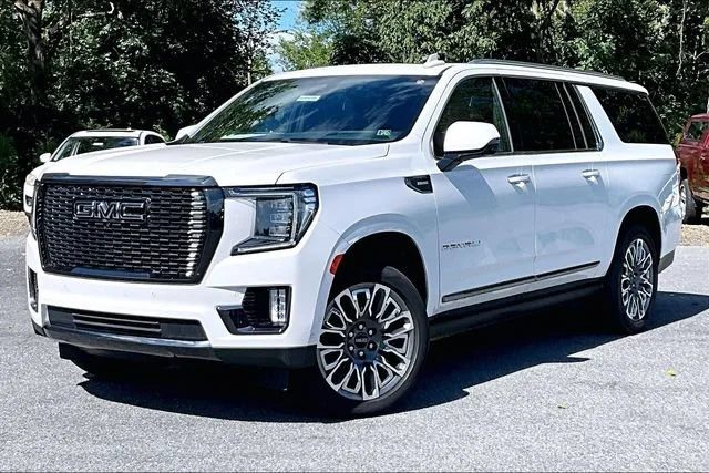 2023 GMC Yukon XL Denali Ultimate 4WD photo