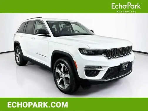 2023 Jeep Grand Cherokee 4WD photo