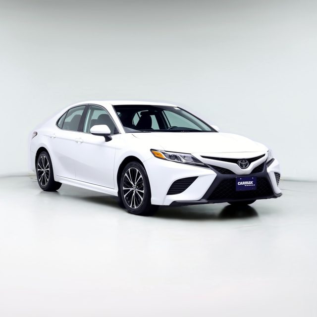 2019 Toyota Camry SE FWD photo