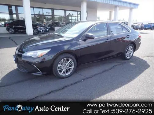 2017 Toyota Camry SE FWD photo