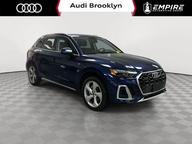 2023 Audi Q5 S line Premium Plus AWD photo
