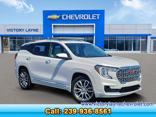 2023 GMC Terrain Denali AWD photo