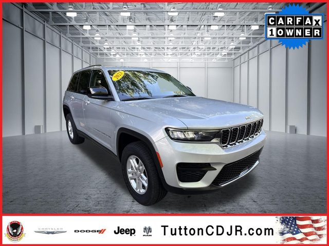 2023 Jeep Grand Cherokee Laredo 4WD photo