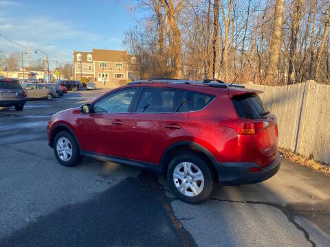 2015 Toyota RAV4 LE AWD photo