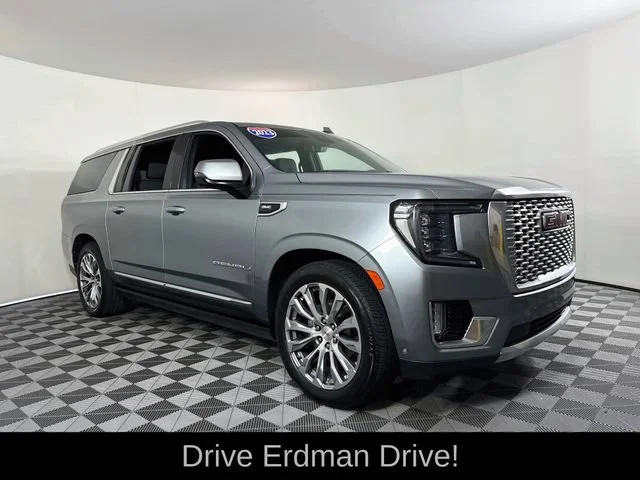 2023 GMC Yukon XL Denali 4WD photo