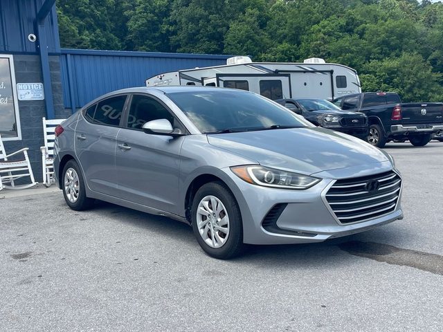 2017 Hyundai Elantra SE FWD photo