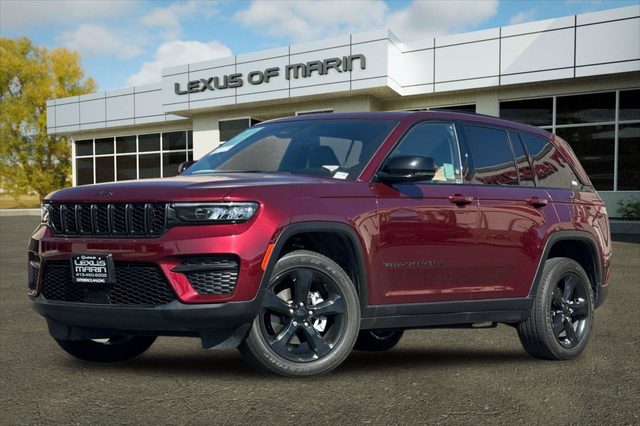 2023 Jeep Grand Cherokee Altitude 4WD photo