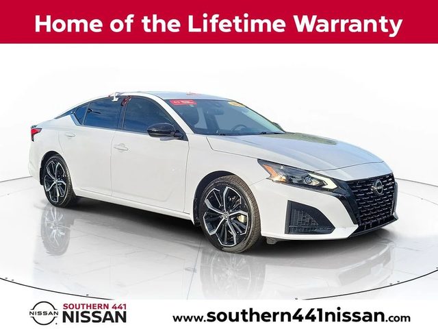 2023 Nissan Altima 2.5 SR FWD photo