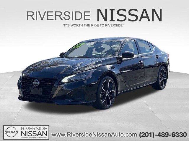2023 Nissan Altima 2.5 SR FWD photo