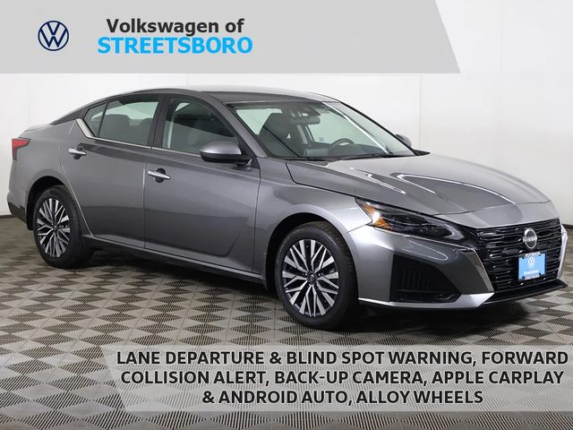 2023 Nissan Altima 2.5 SV AWD photo