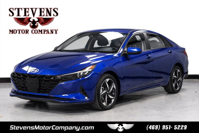 2023 Hyundai Elantra SEL FWD photo