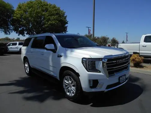 2023 GMC Yukon XL SLT 4WD photo