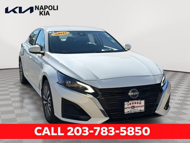 2023 Nissan Altima 2.5 SV AWD photo