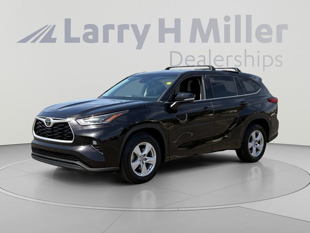 2021 Toyota Highlander LE FWD photo